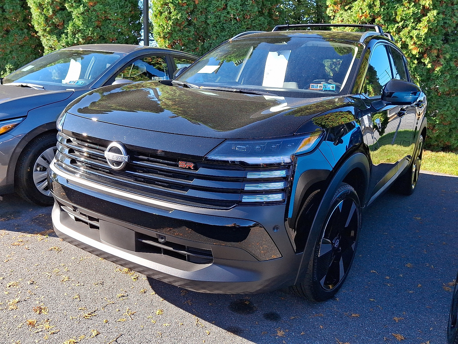 New 2026 Nissan Kicks SR w/ Cold Weather Package image 2