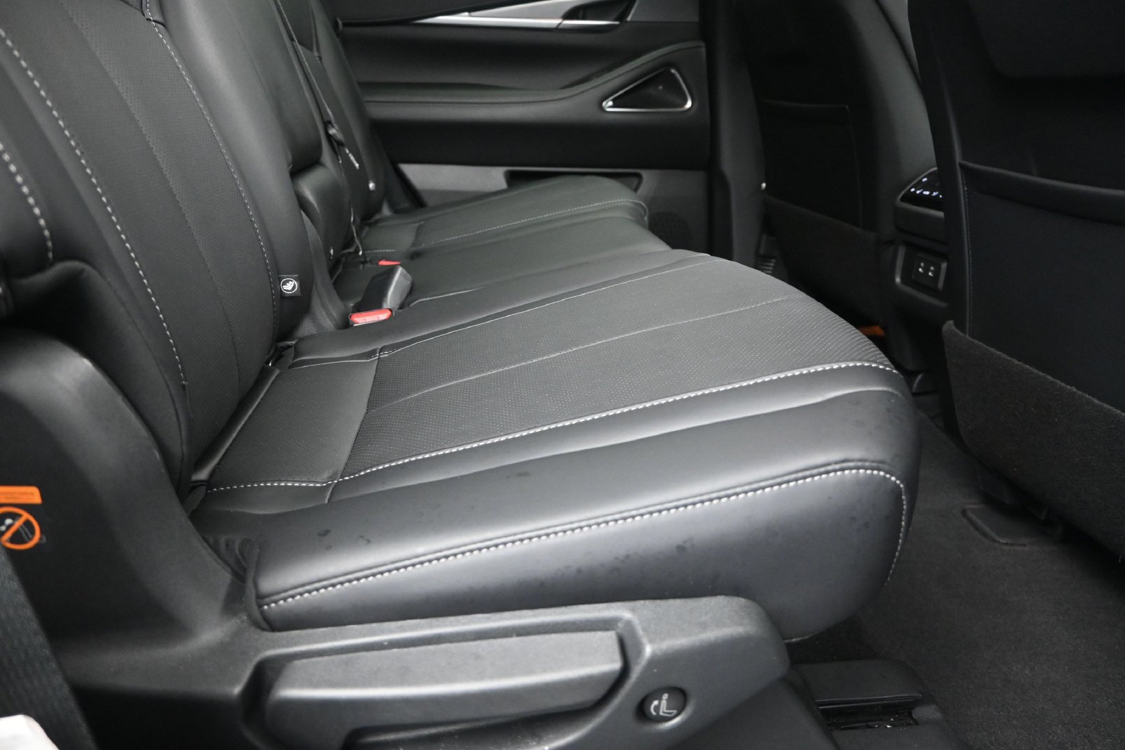 Used 2026 INFINITI QX60 Luxe w/ Cargo Package FWD image 23