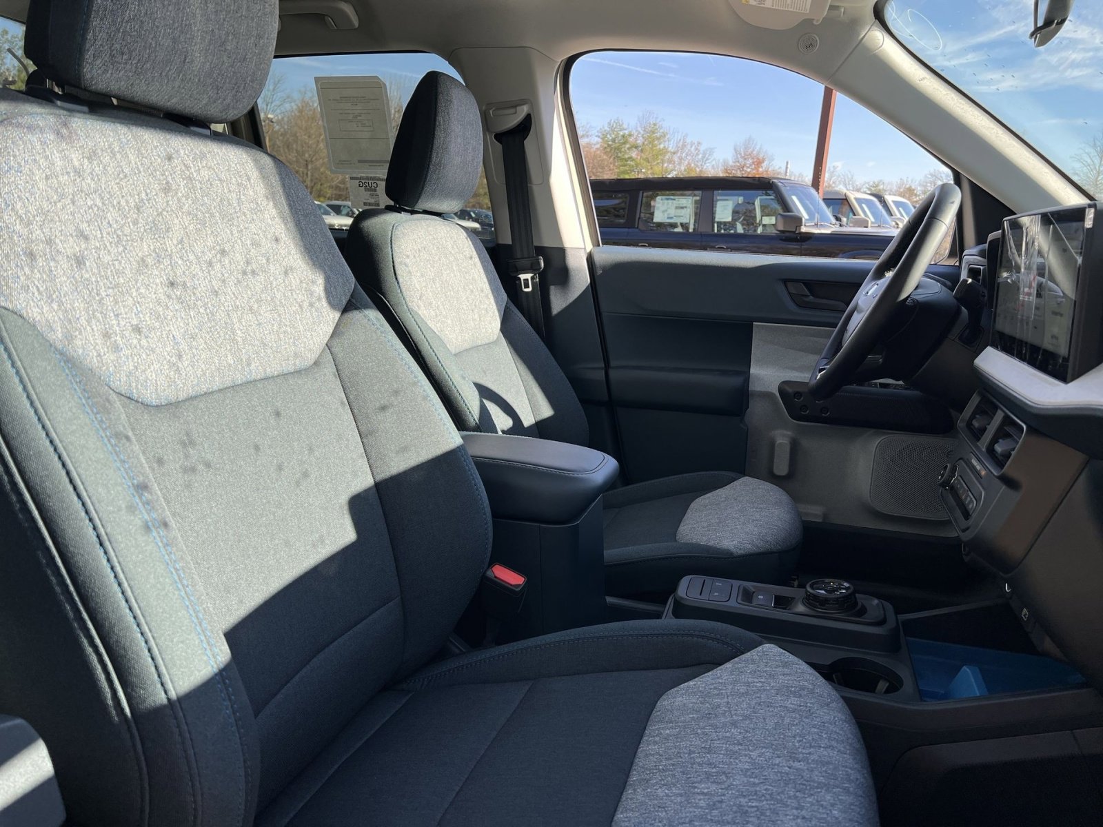 New 2025 Ford Maverick XLT w/ XLT Luxury Package image 25