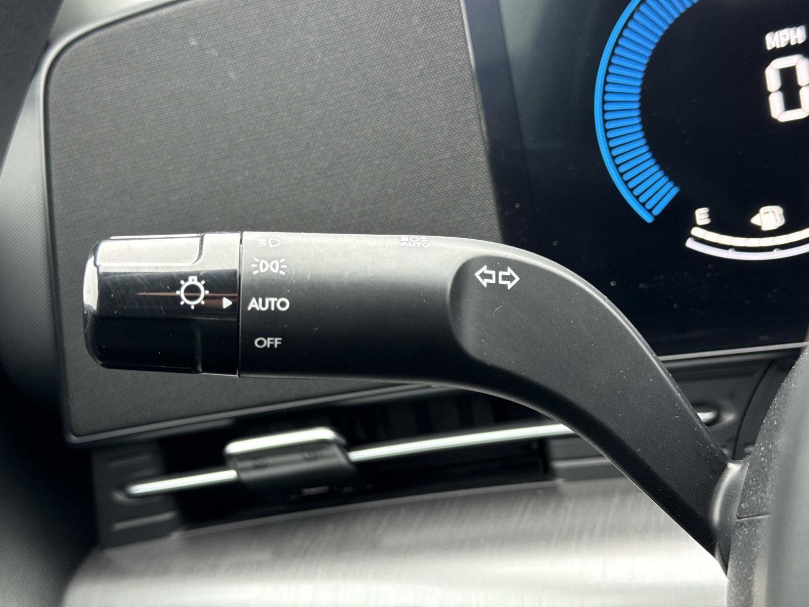 Certified 2024 Hyundai Kona SE image 10