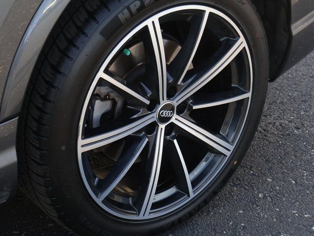 Used 2019 Audi Q7 3.0T Prestige w/ Prestige Package image 39