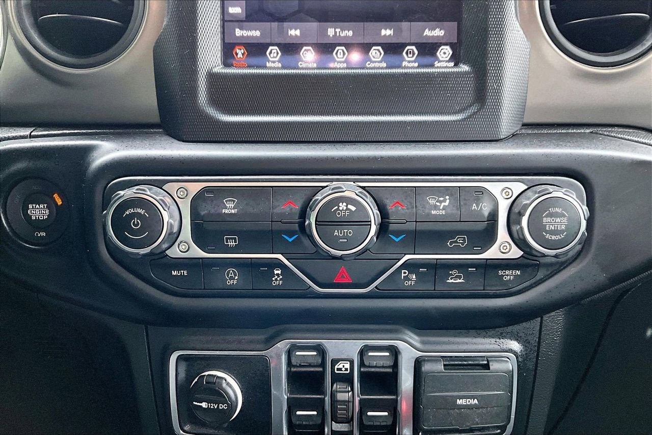 Certified 2021 Jeep Gladiator Sport AWD/4WD image 17