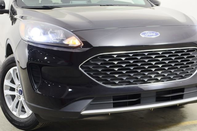 Used 2021 Ford Escape SE image 39
