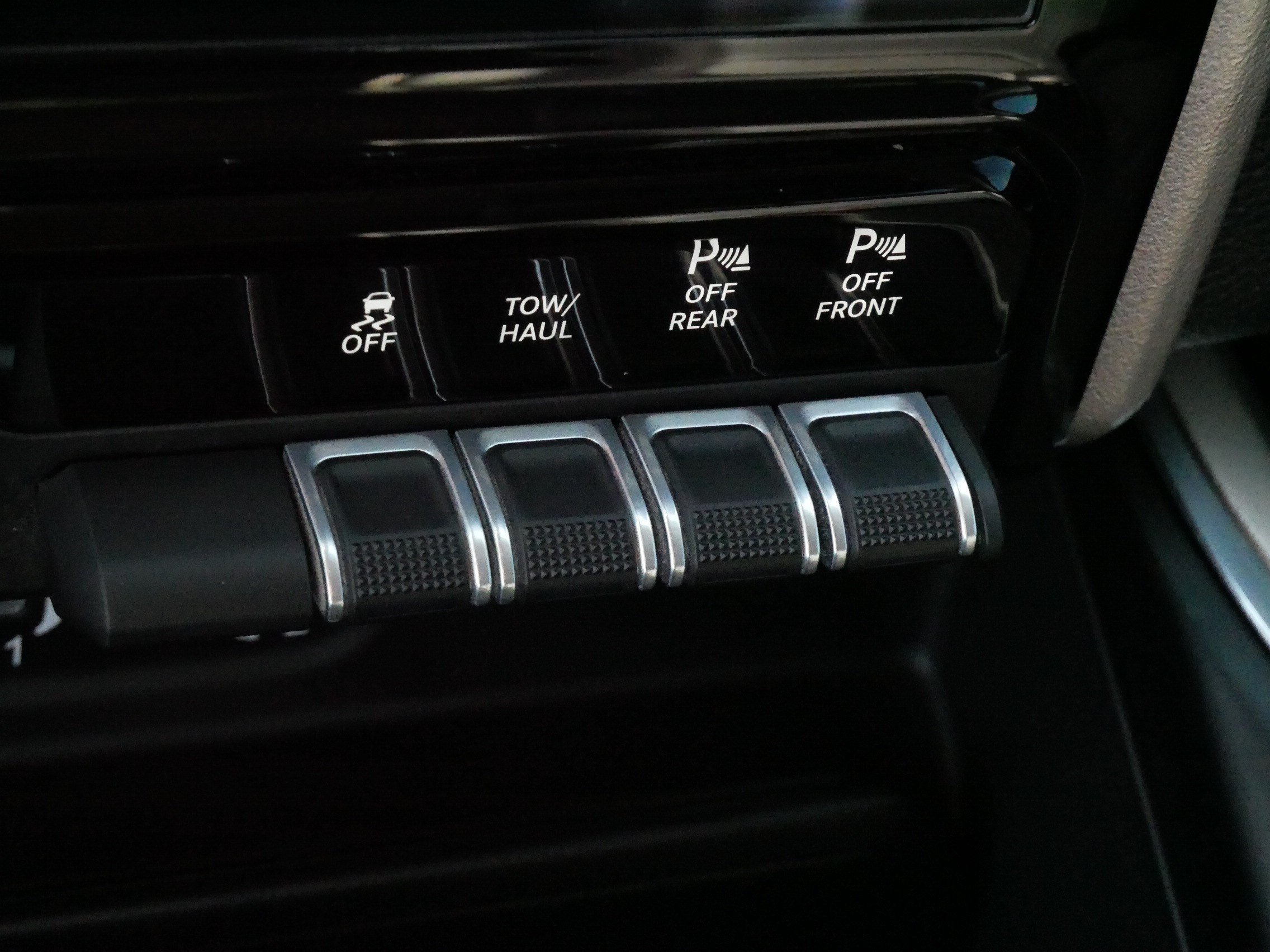Used 2021 RAM 1500 Laramie AWD/4WD image 28
