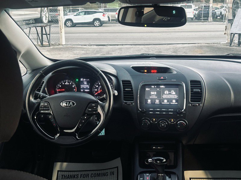 Used 2017 Kia Forte S image 16