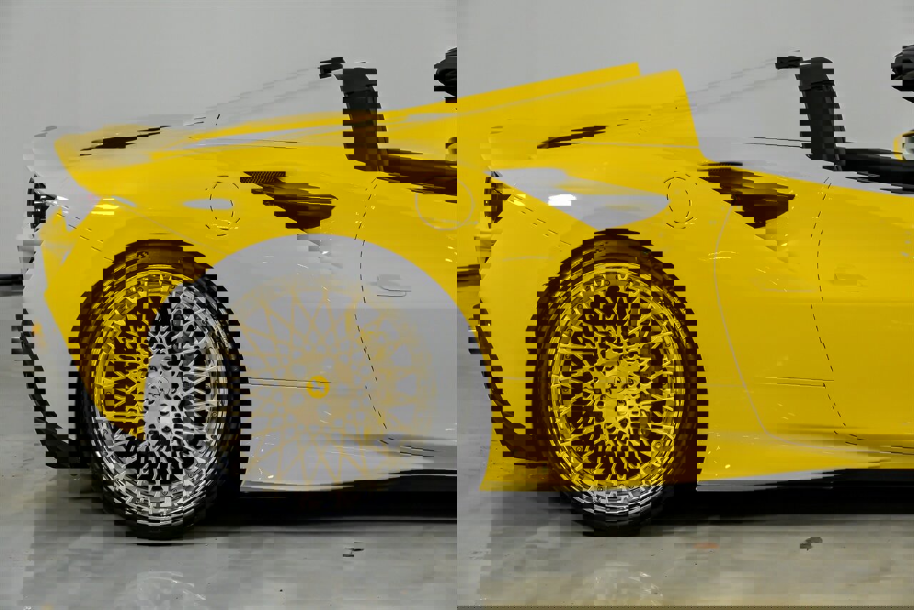 Used 2021 Ferrari F8 Tributo image 13