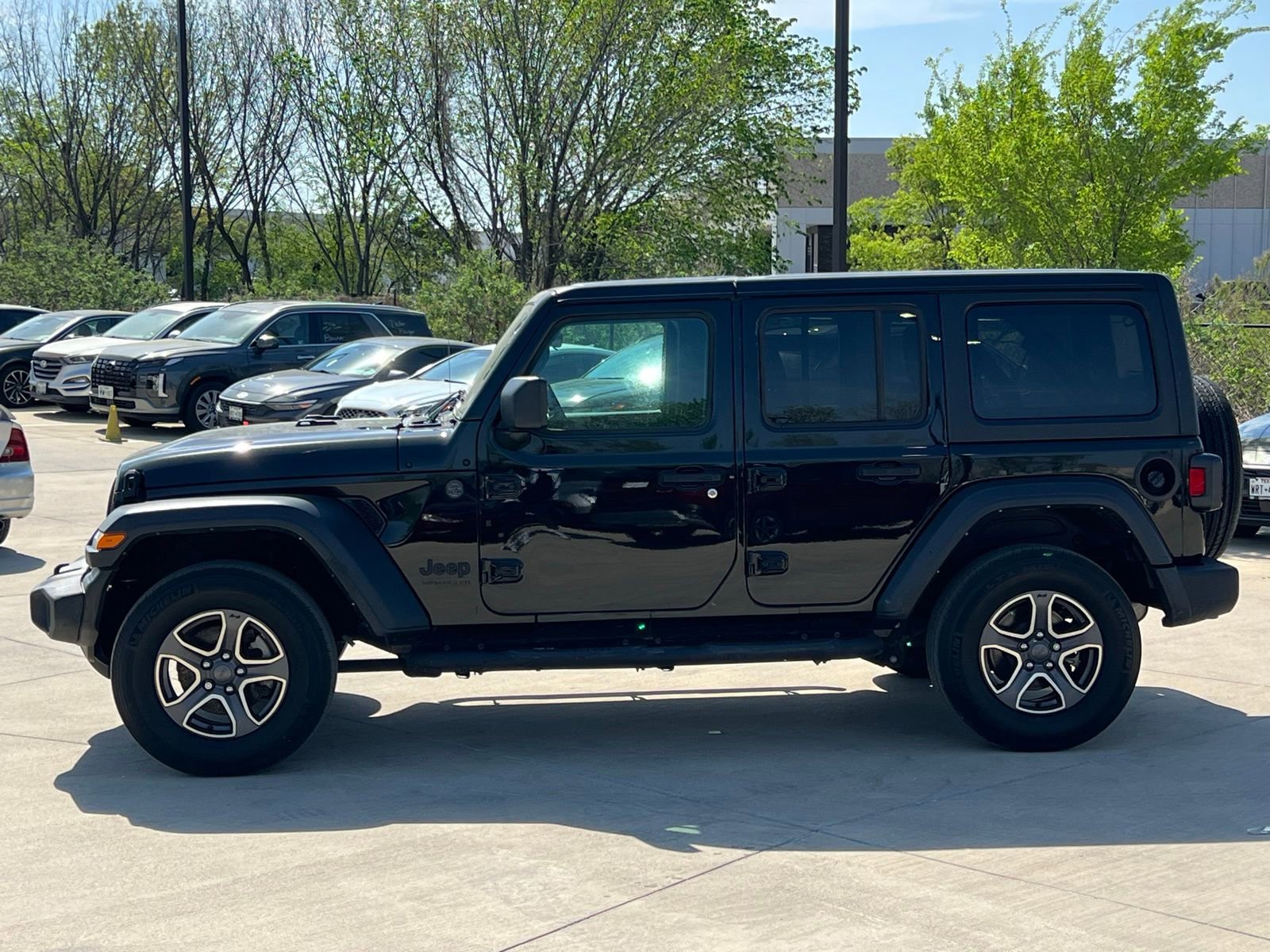 Used 2022 Jeep Wrangler Unlimited Sport image 6