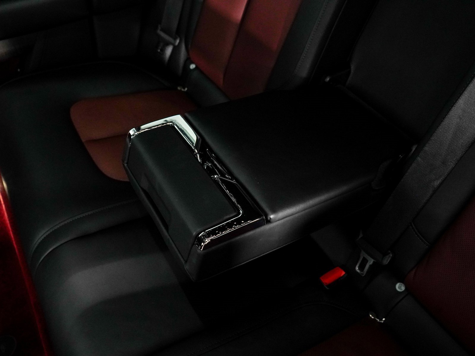 Certified 2022 Rolls-Royce Cullinan image 28