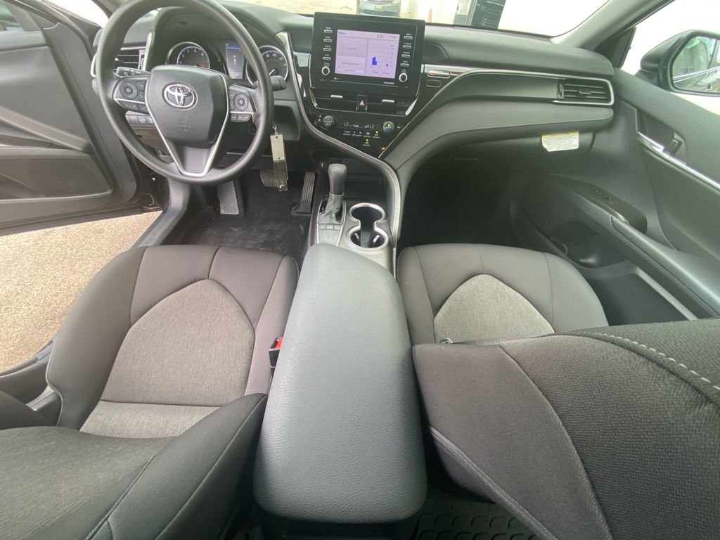 Used 2024 Toyota Camry LE FWD image 11