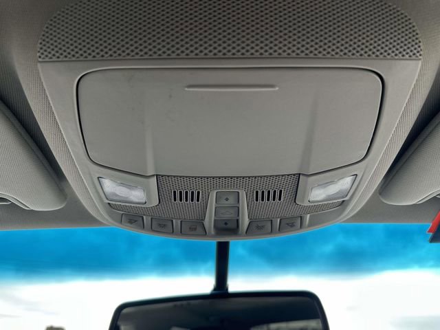 Used 2013 Lincoln MKZ image 42