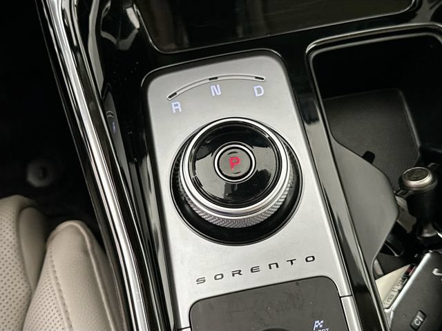 Used 2023 Kia Sorento SX Prestige w/ Panoramic Sunroof Package AWD/4WD image 16