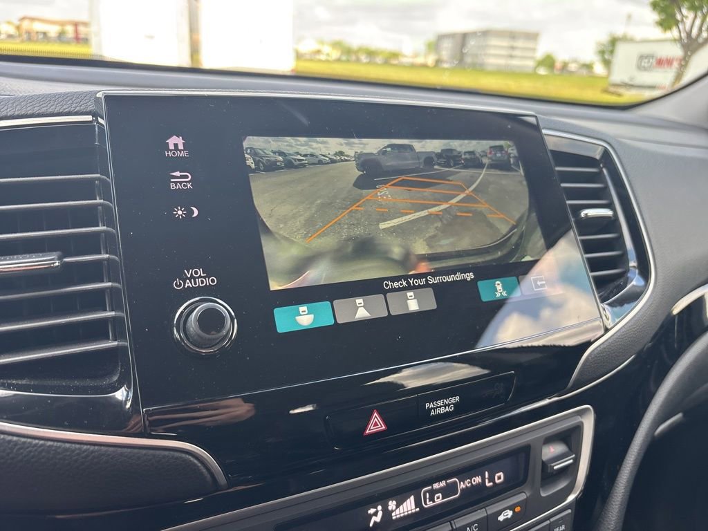 Certified 2022 Honda Pilot Touring image 24