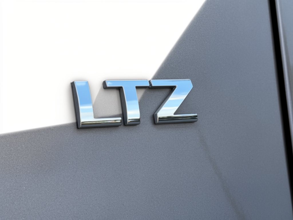 Used 2011 Chevrolet Suburban LTZ RWD image 31