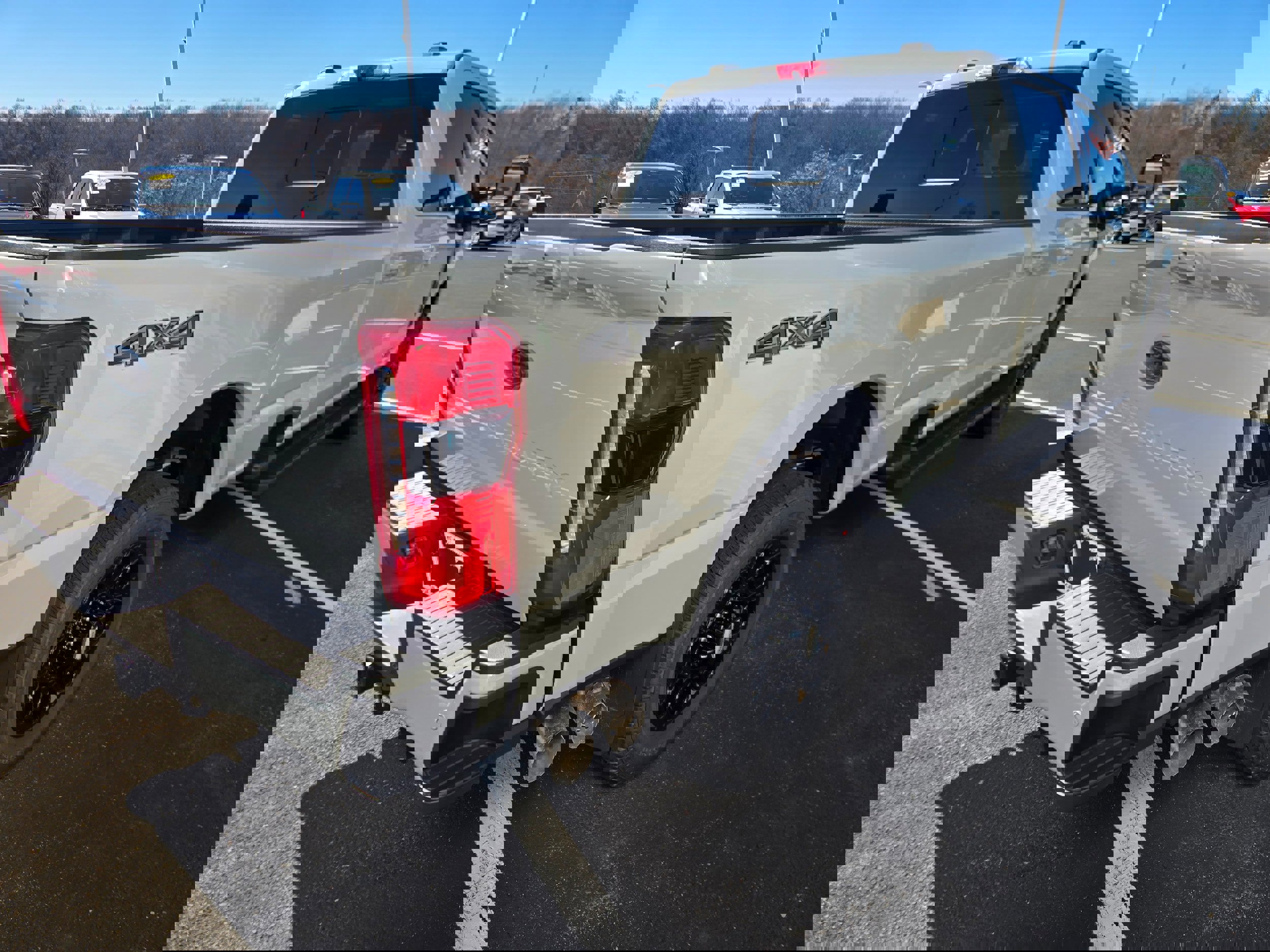 New 2026 Ford F250 Lariat w/ Black Appearance Package image 5