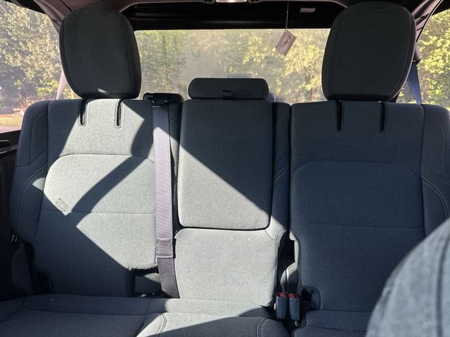 Used 2024 Jeep Wrangler Unlimited AWD/4WD image 27