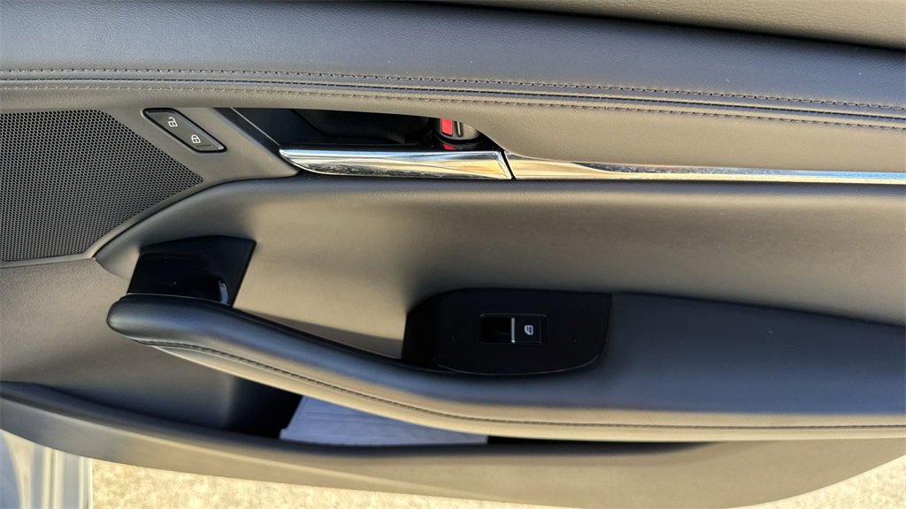 Used 2023 MAZDA MAZDA3 s image 44