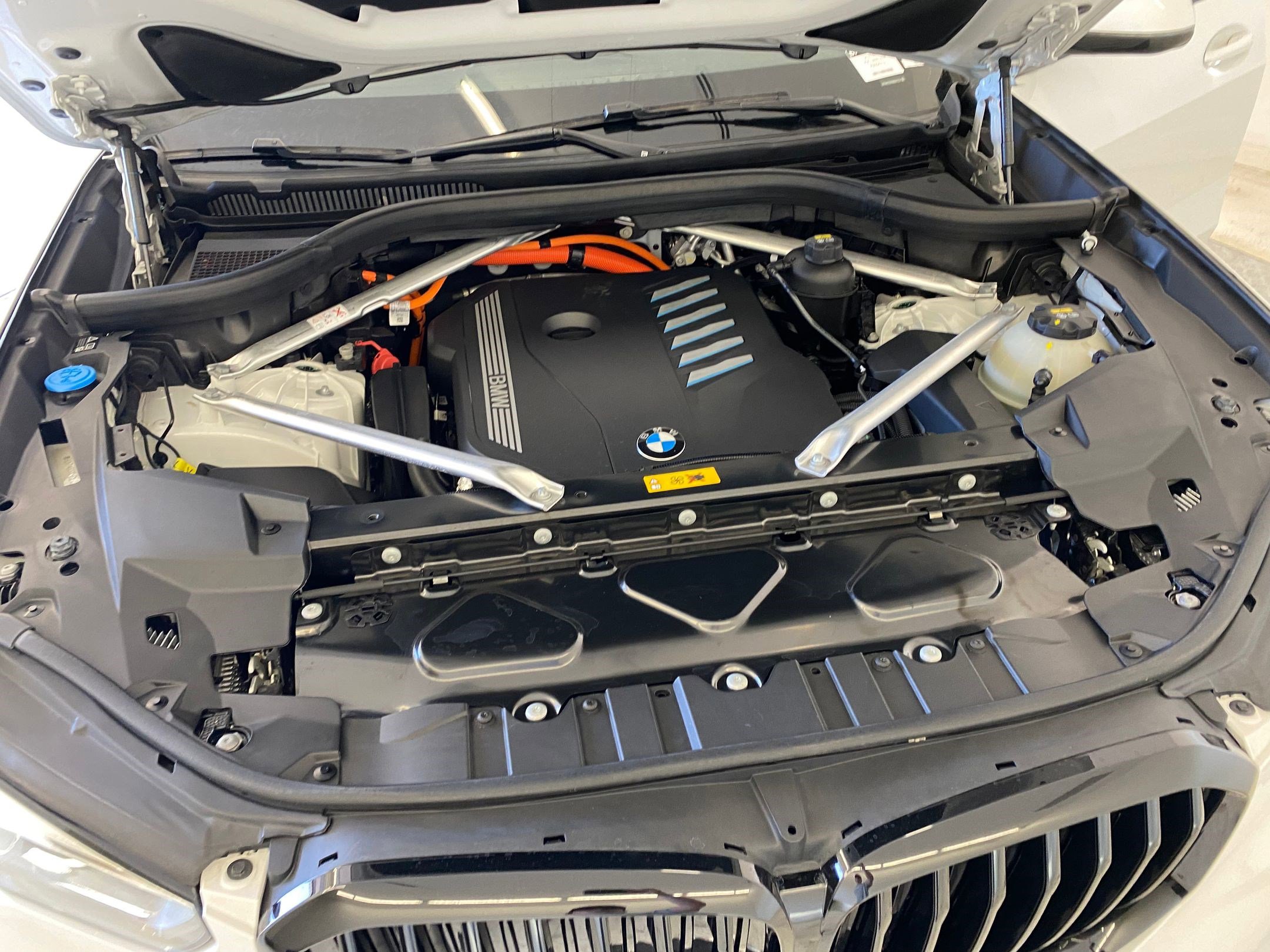 Certified 2023 BMW X5 xDrive45e w/ M Sport Package image 33