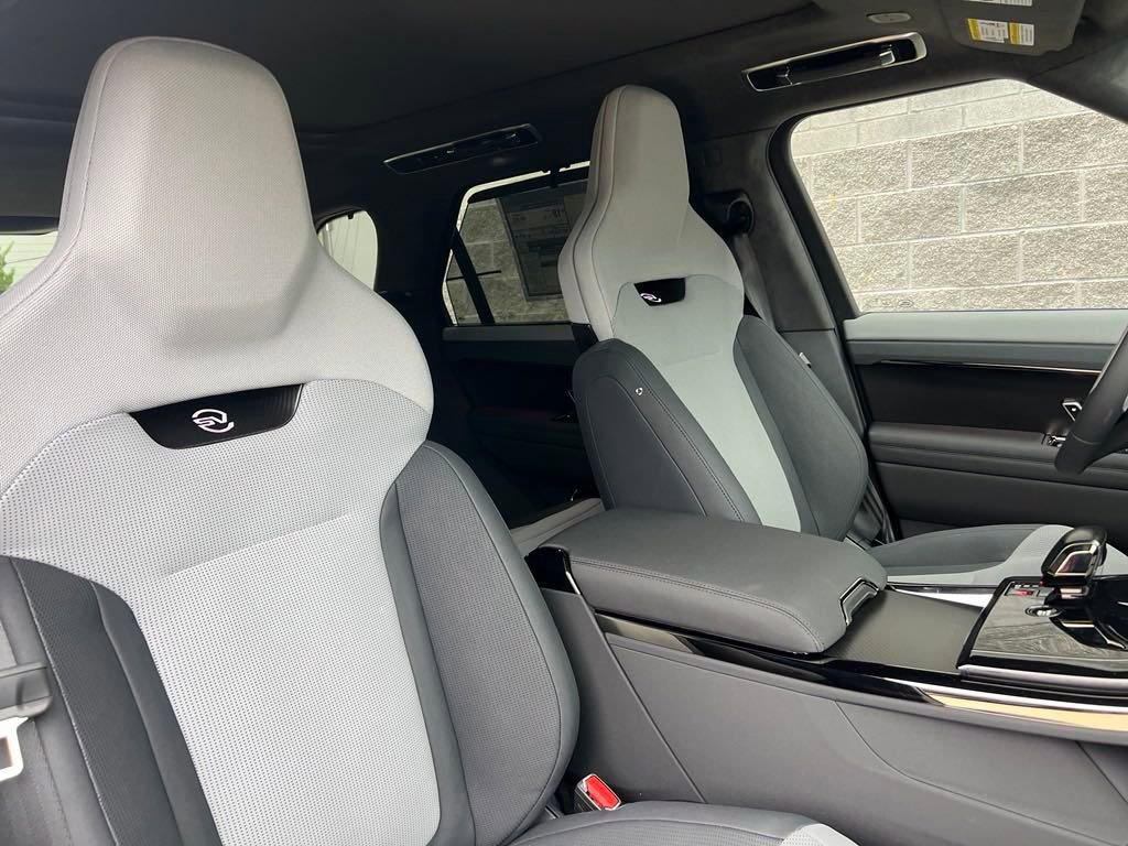 New 2025 Land Rover Range Rover Sport SV Edition Two image 15
