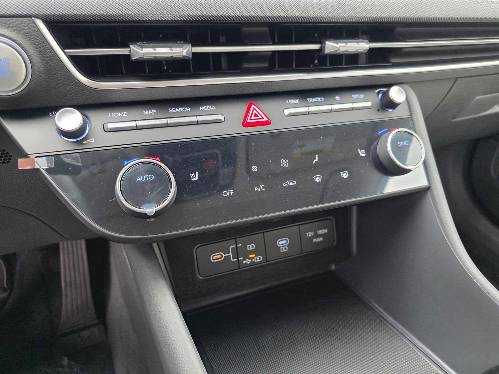 New 2025 Hyundai Sonata SEL FWD image 27