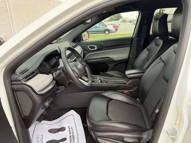 Used 2024 Jeep Compass Latitude AWD/4WD image 10