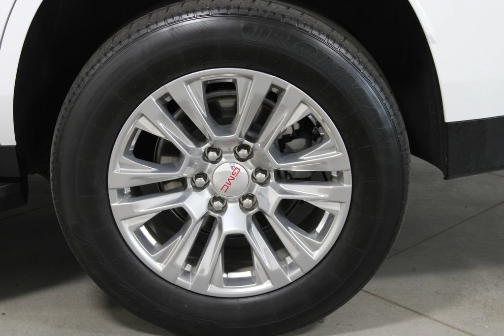 Used 2024 GMC Yukon Denali RWD image 19