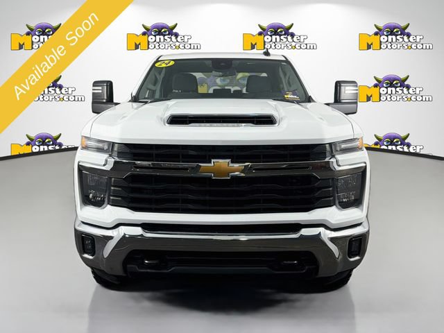Used 2024 Chevrolet Silverado 2500 LT AWD/4WD image 2