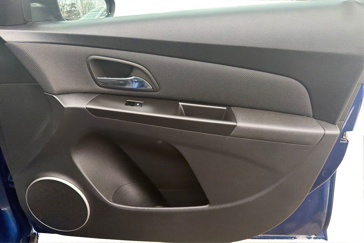 Used 2012 Chevrolet Cruze Eco image 21