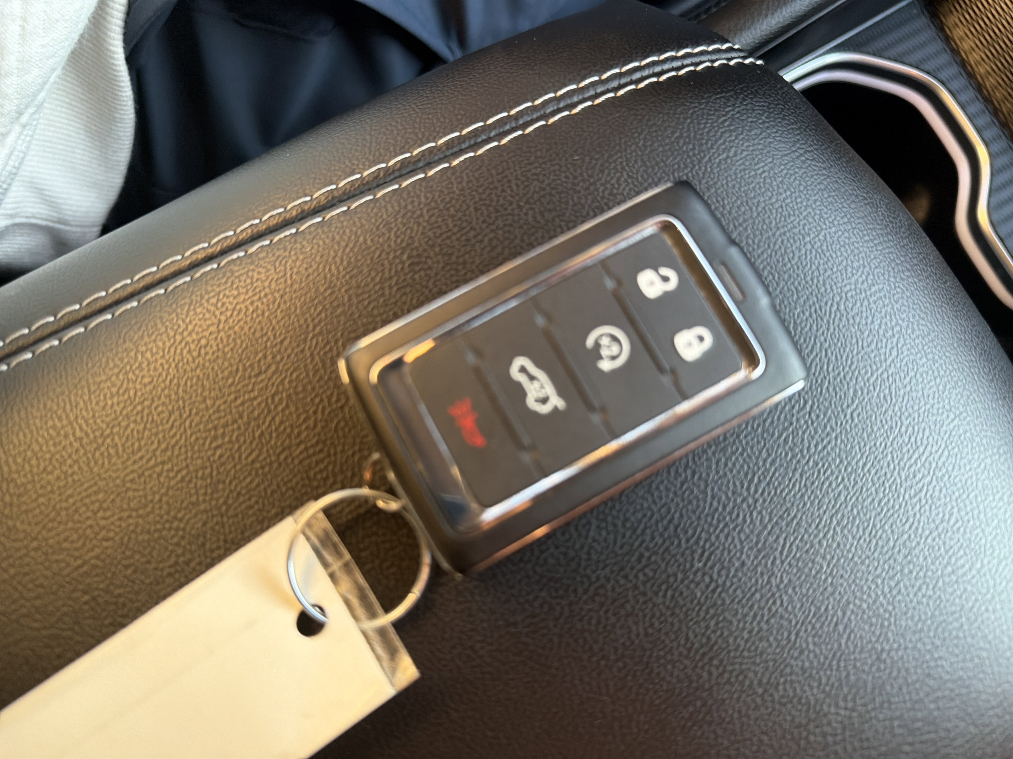 Used 2025 Jeep Grand Cherokee Limited w/ Luxury Tech Group II image 31