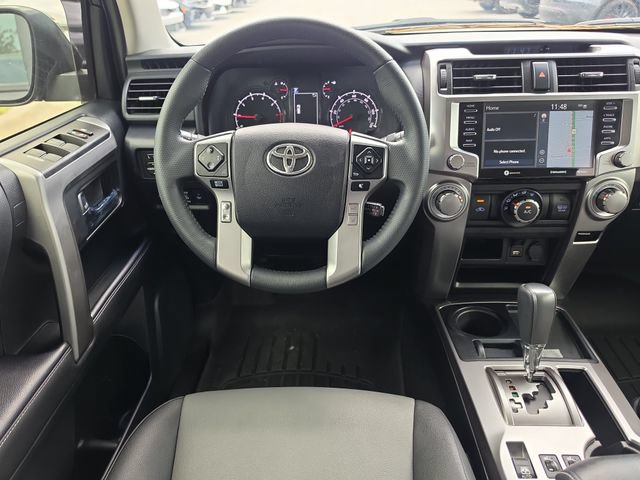 Used 2022 Toyota 4Runner SR5 Premium w/ Moonroof Package RWD image 9