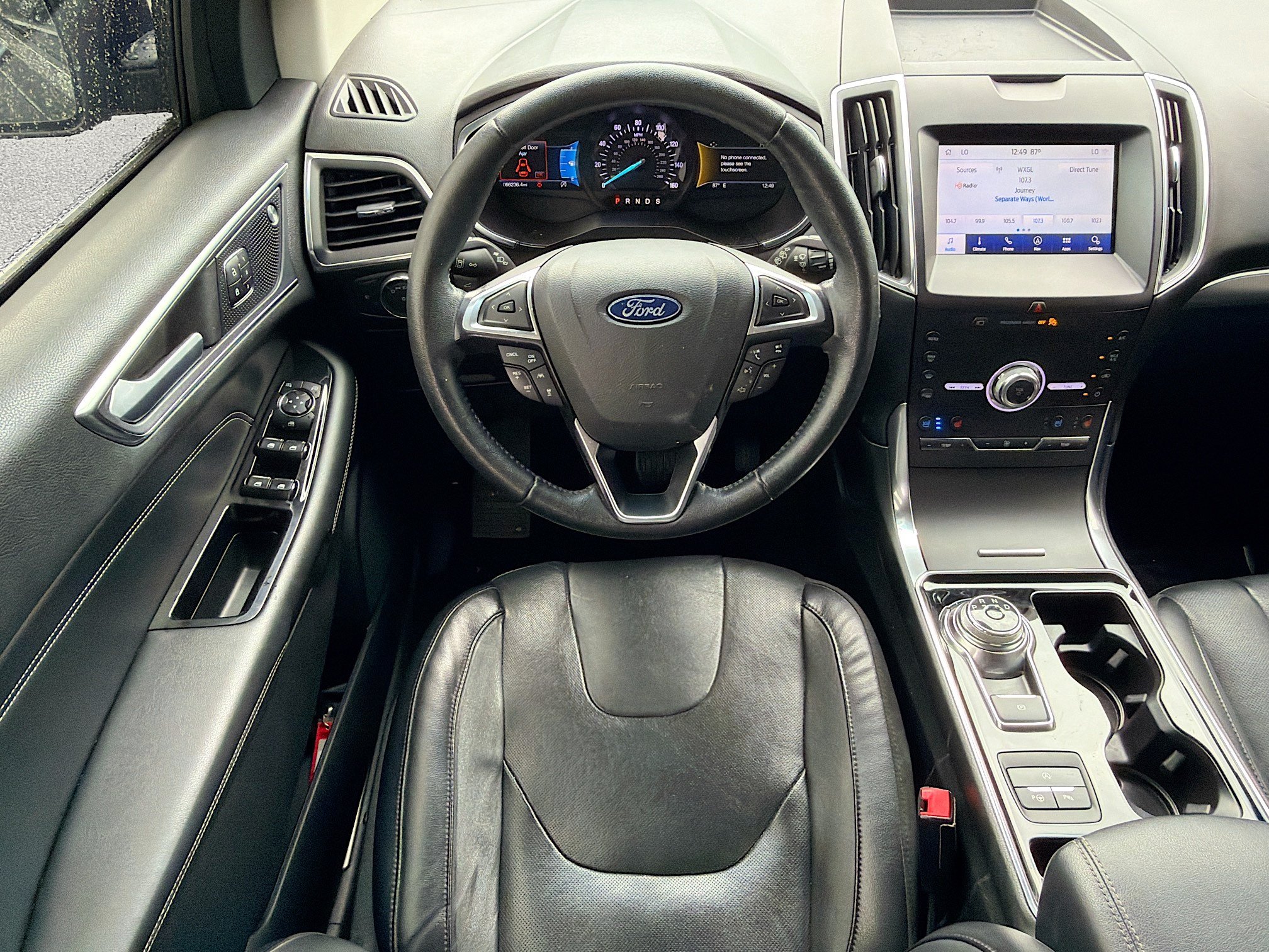 Used 2020 Ford Edge Titanium w/ Equipment Group 301A FWD image 17