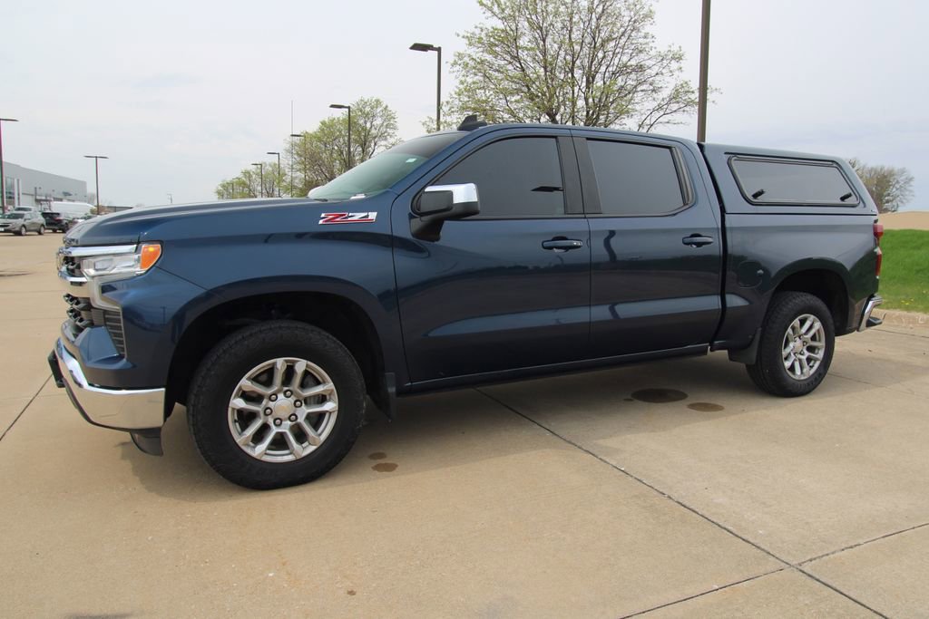 Used 2023 Chevrolet Silverado 1500 LT image 17
