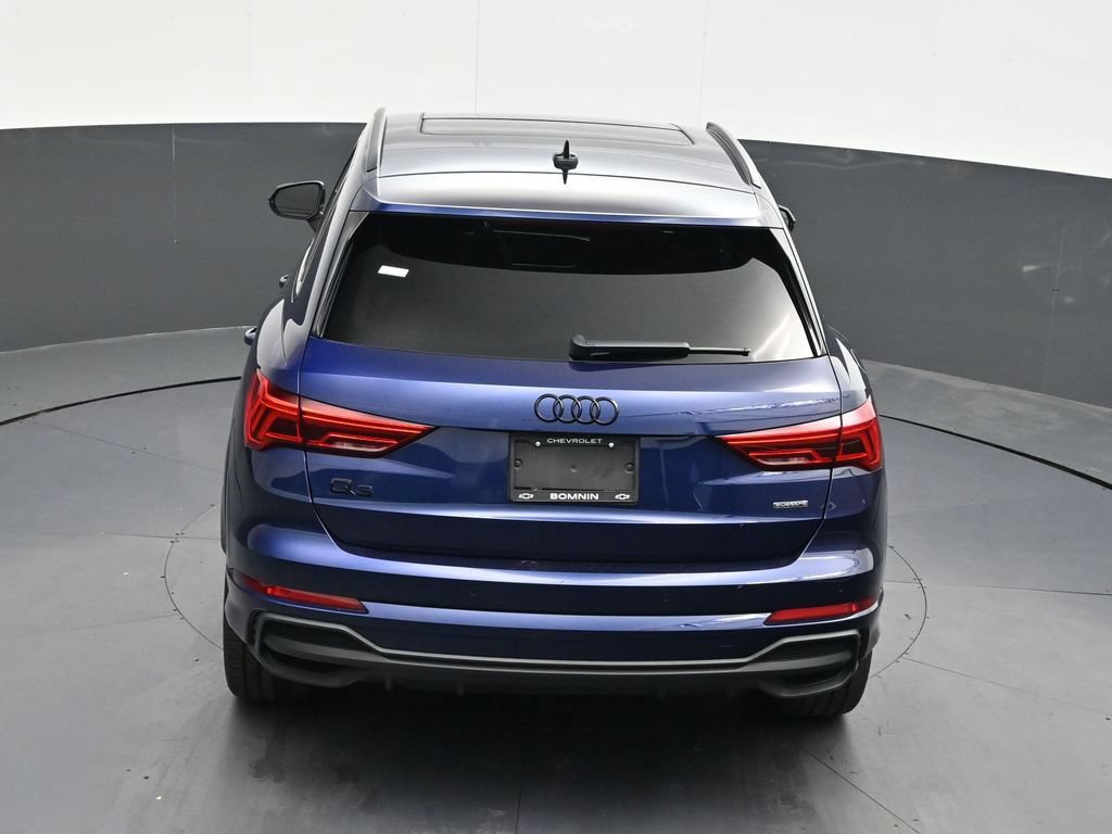 Used 2021 Audi Q3 2.0T Premium w/ Convenience Package AWD/4WD image 18