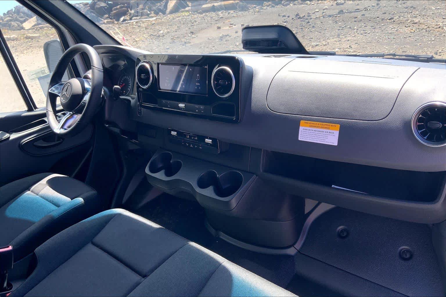 New 2026 Mercedes-Benz Sprinter 2500 image 10
