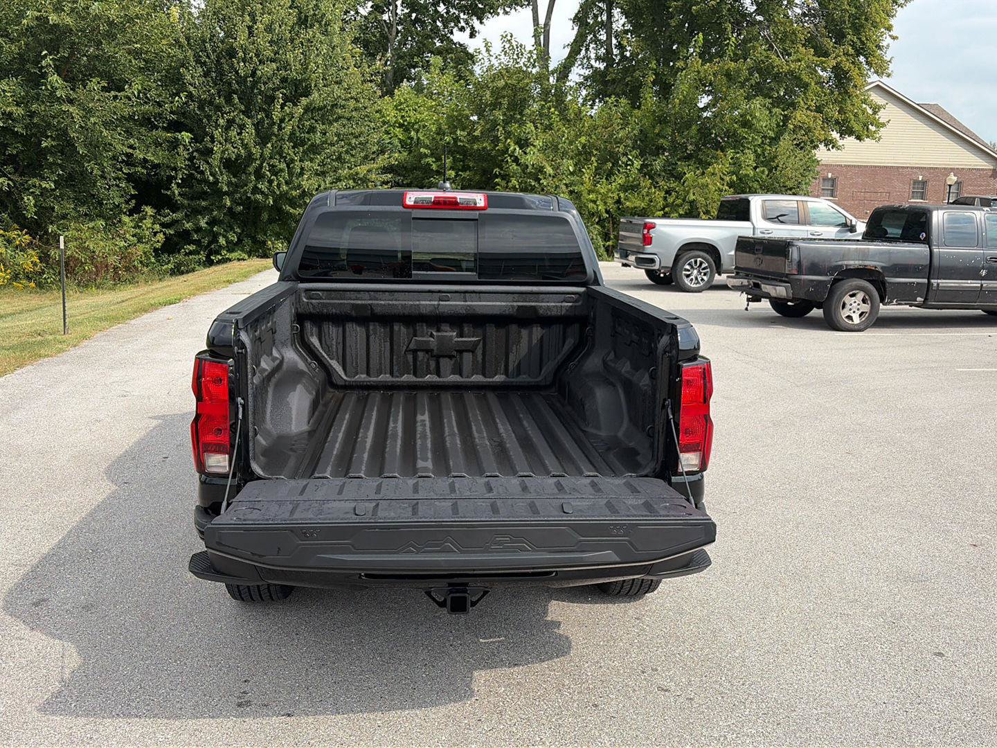 Used 2024 Chevrolet Colorado LT w/ LT Convenience Package II AWD/4WD image 5