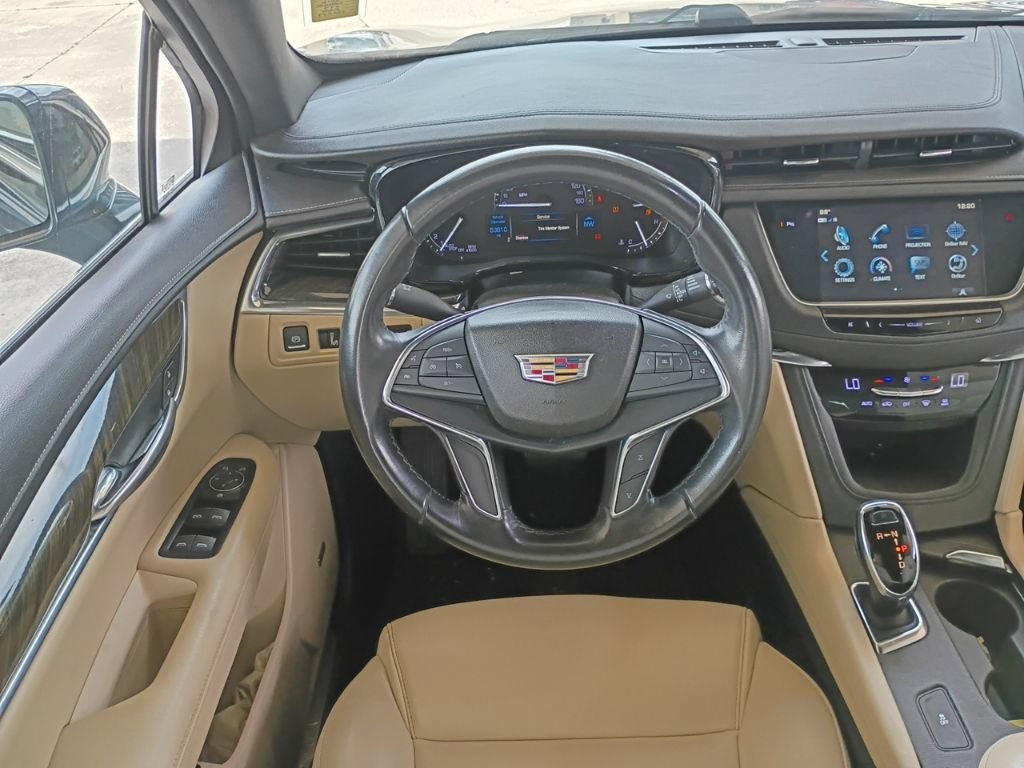 Used 2019 Cadillac XT5 FWD image 24