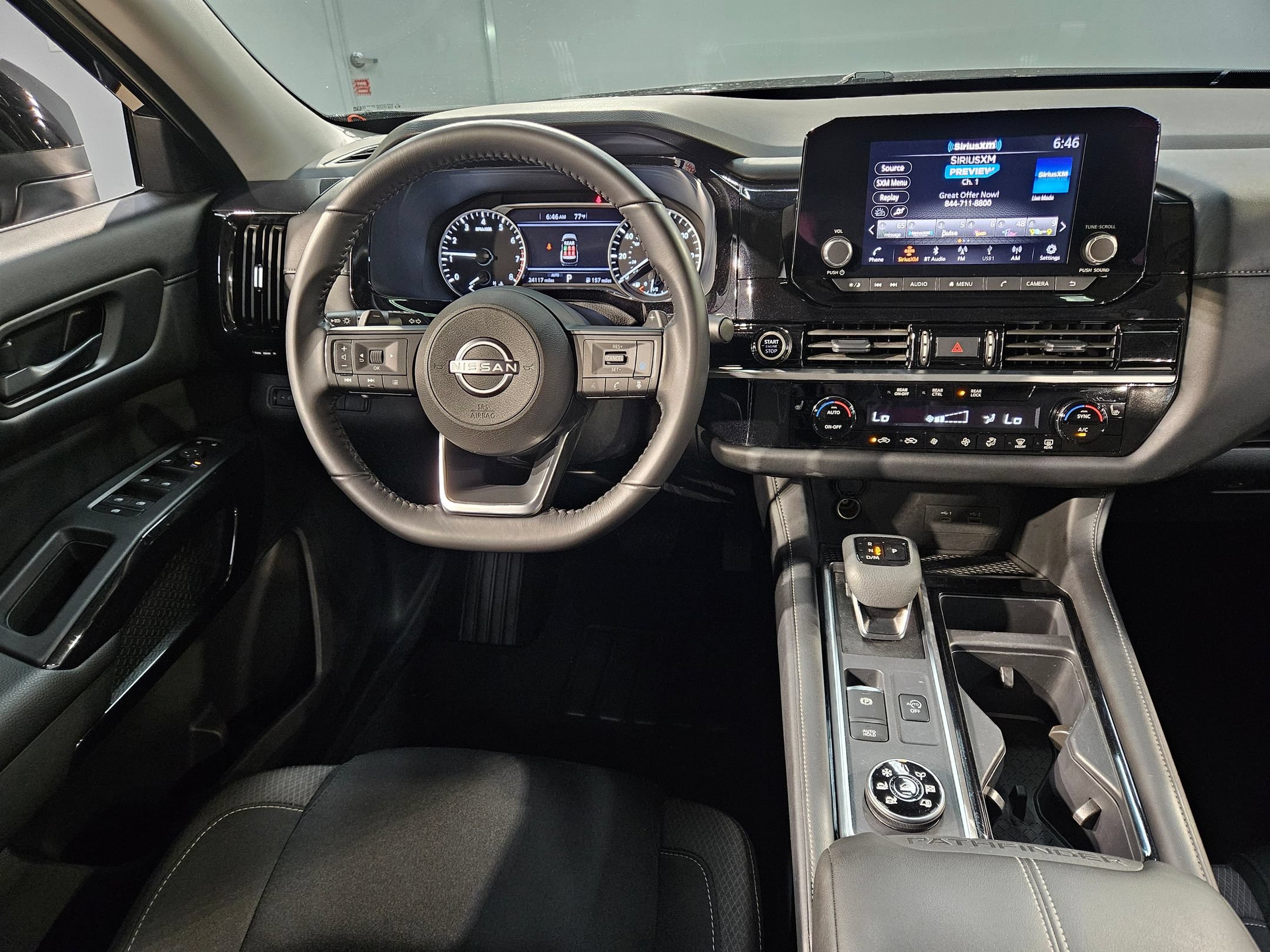 Used 2024 Nissan Pathfinder SV AWD/4WD image 9