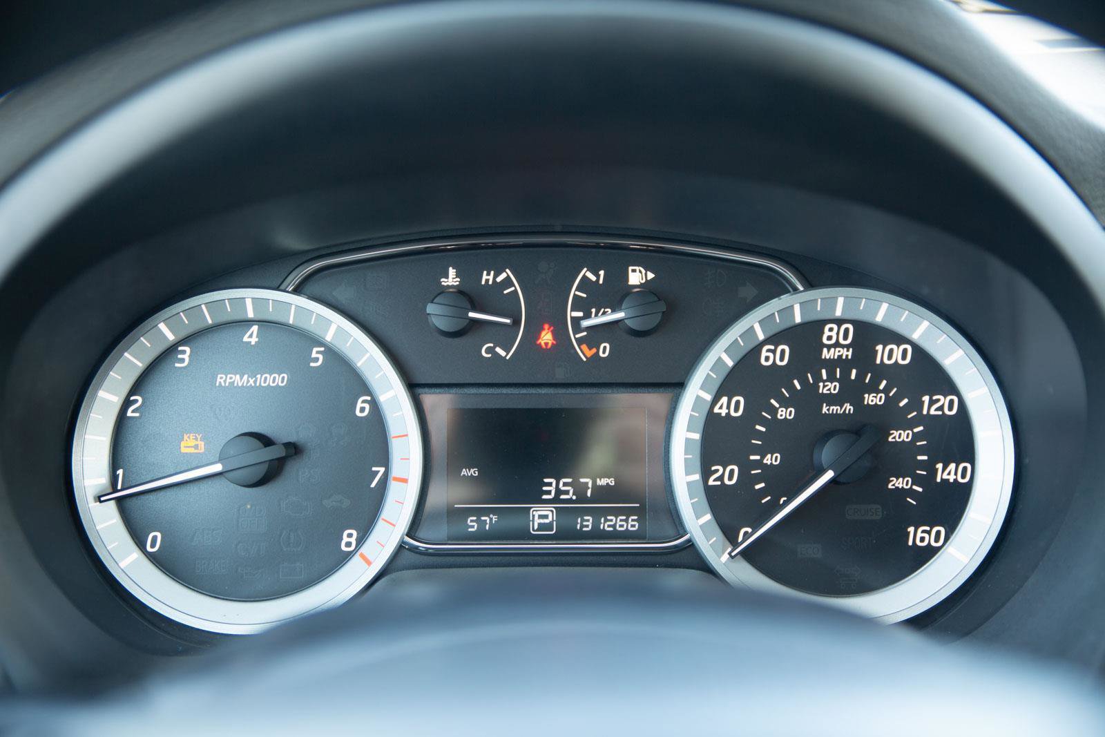 Used 2014 Nissan Sentra SL w/ Premium Package image 11