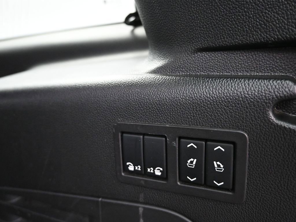 Used 2020 Cadillac Escalade ESV Luxury image 19