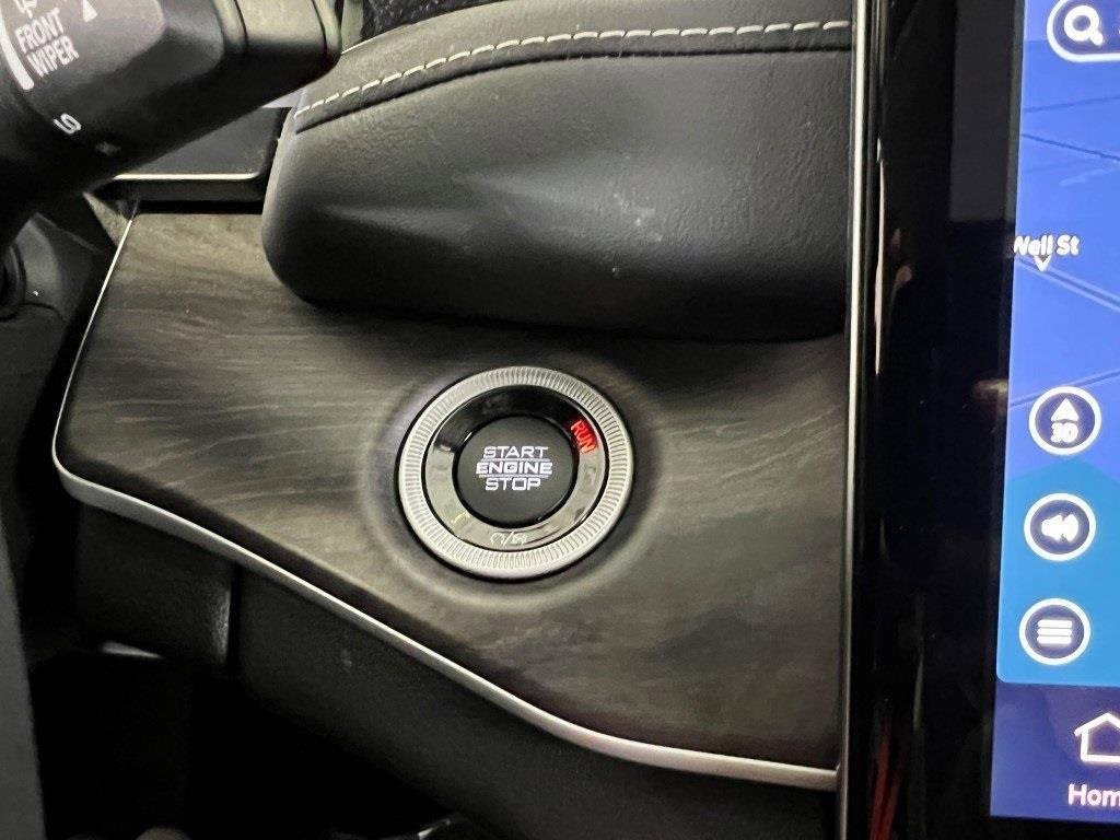 Used 2024 Jeep Grand Cherokee Limited 4xe image 40