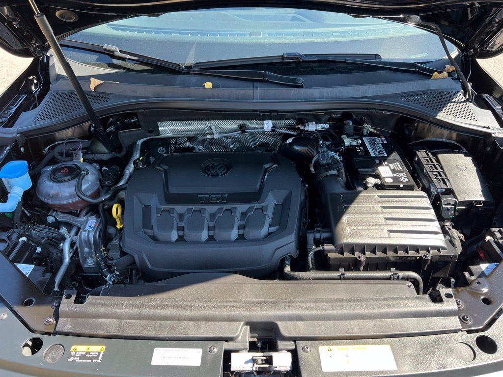 Used 2023 Volkswagen Tiguan SE FWD image 12