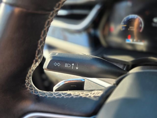 Used 2022 Jeep Grand Cherokee L Limited AWD/4WD image 42