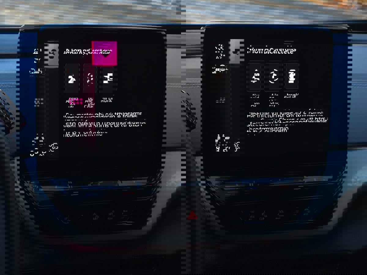 Used 2023 Volkswagen ID.4 Pro S image 37