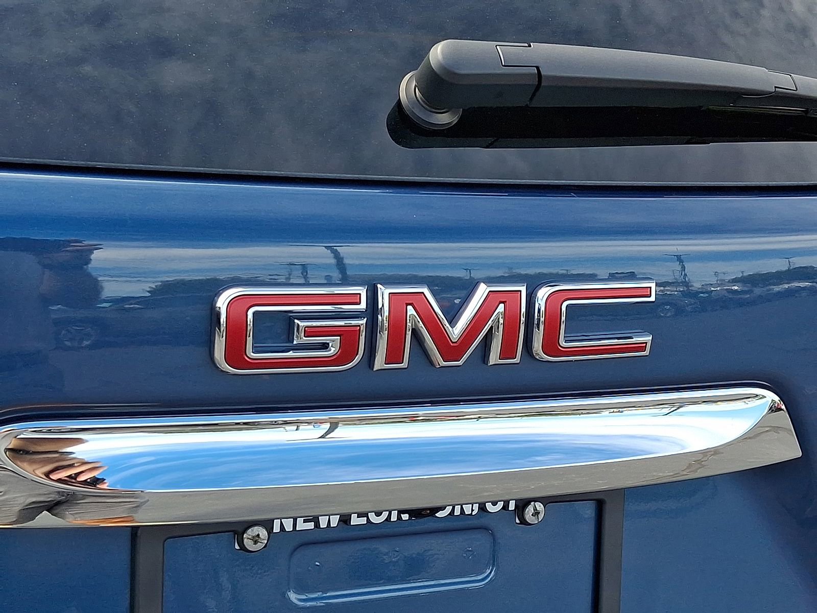 Certified 2024 GMC Terrain SLE w/ Driver Convenience Package image 30