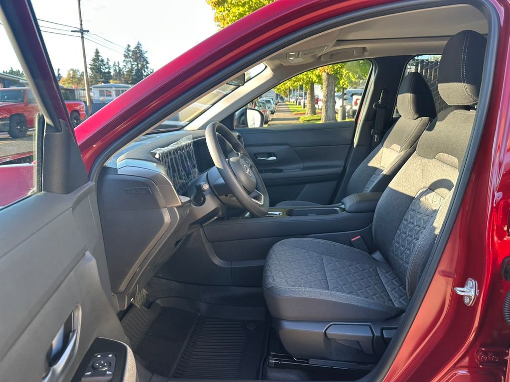 New 2026 Nissan Kicks SV w/ SV Premium Package image 14