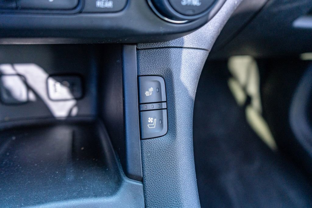 Used 2017 GMC Acadia Denali image 39