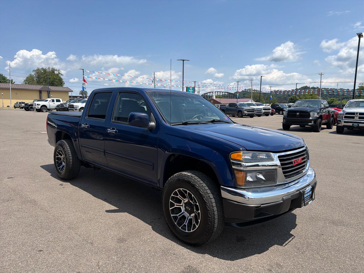 Used 2012 GMC Canyon SLE AWD/4WD image 3