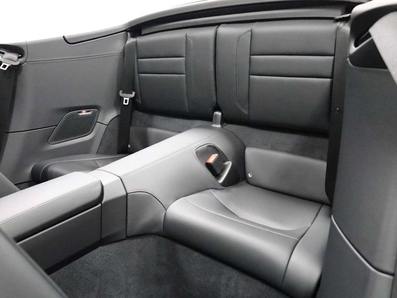 Certified 2025 Porsche 911 Carrera RWD image 35