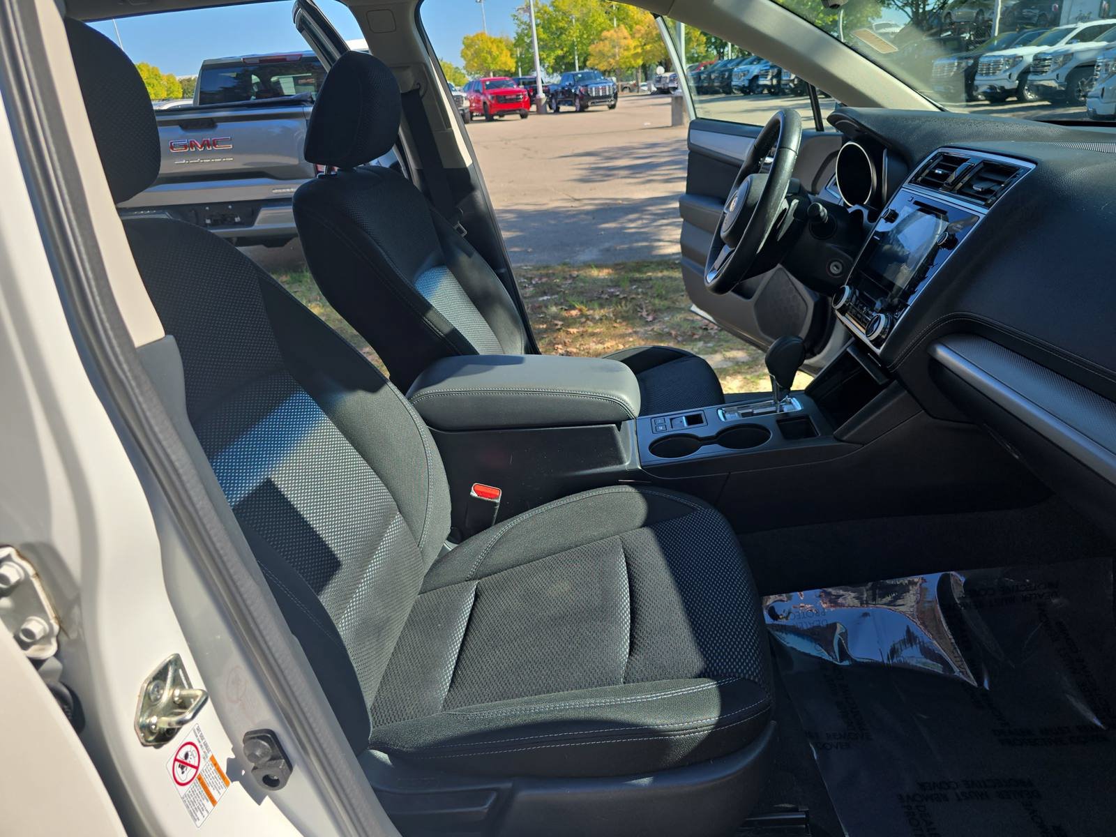 Used 2019 Subaru Outback 2.5i Premium AWD/4WD image 10