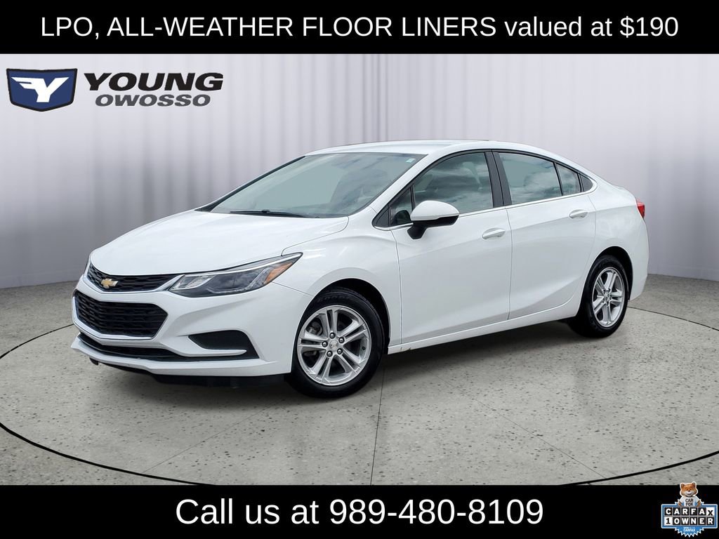 Used 2018 Chevrolet Cruze LT FWD image 1