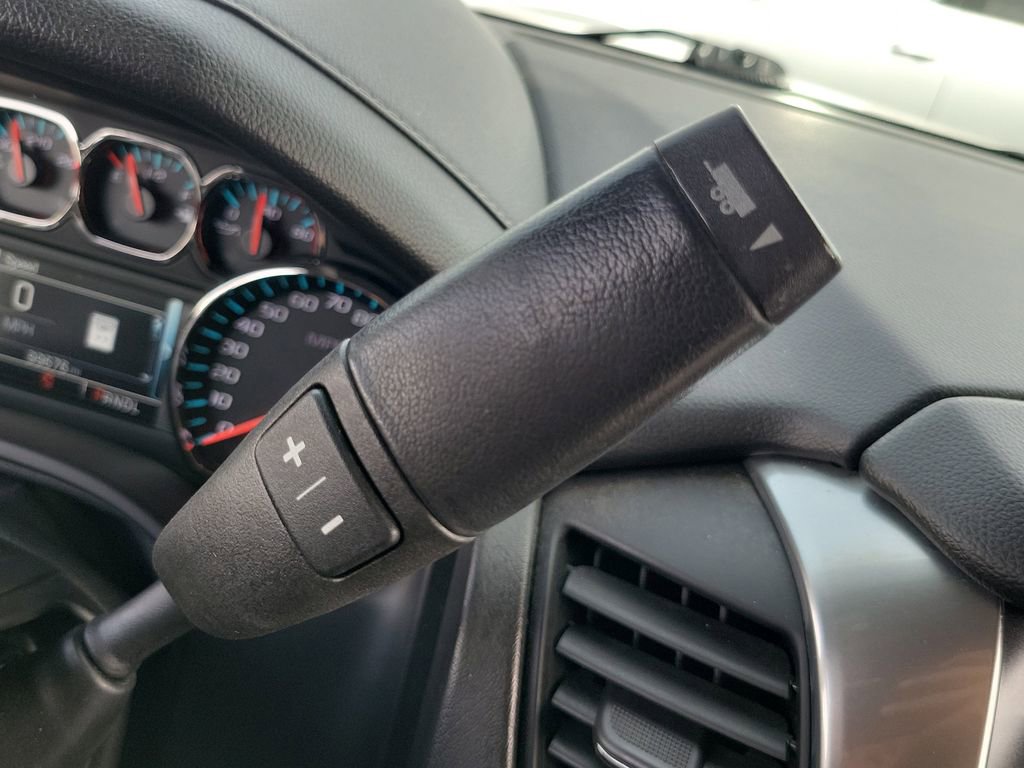 Used 2020 Chevrolet Tahoe LT image 32